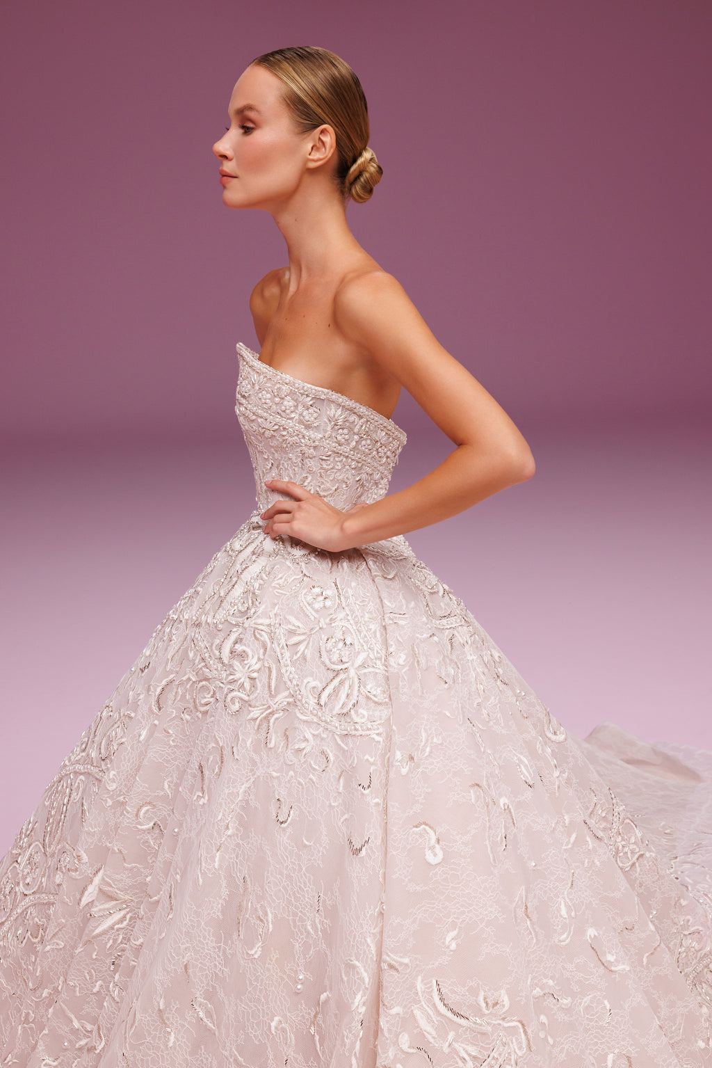 ISABELLA – Sara Mrad